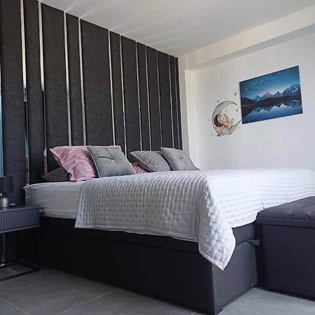 Luxury Villa Noemi Ražanac Kültér fotó