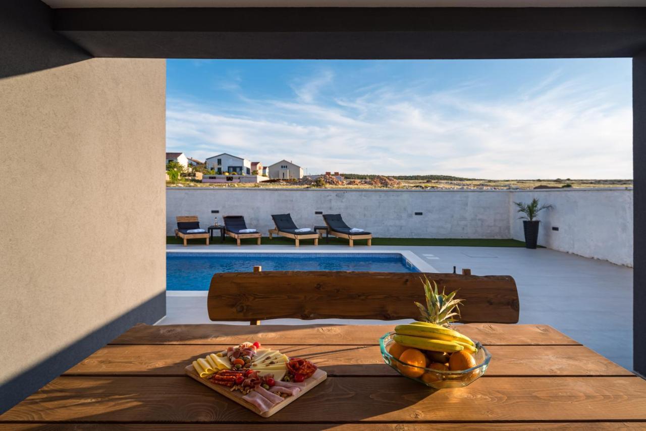 Luxury Villa Noemi Ražanac Kültér fotó