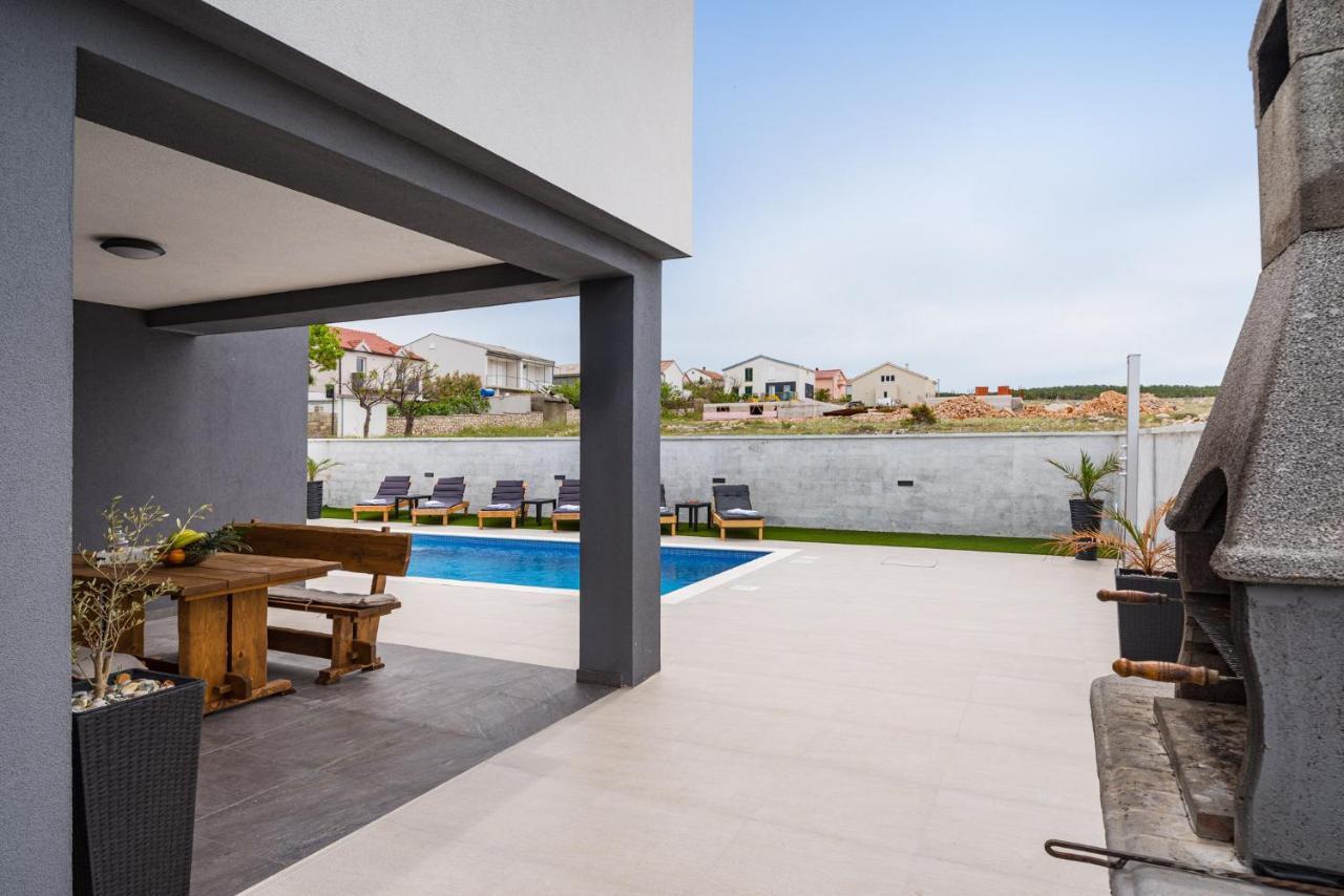 Luxury Villa Noemi Ražanac Kültér fotó