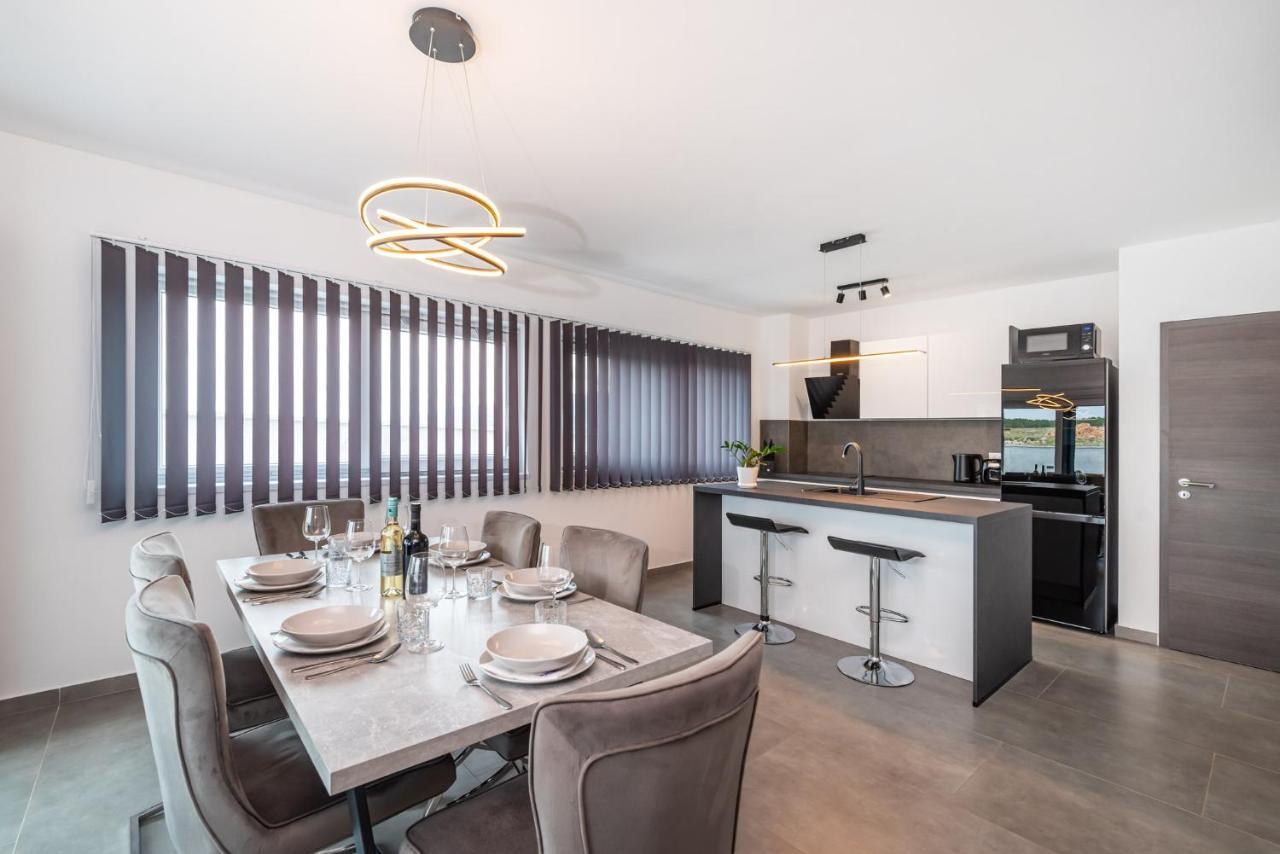 Luxury Villa Noemi Ražanac Kültér fotó