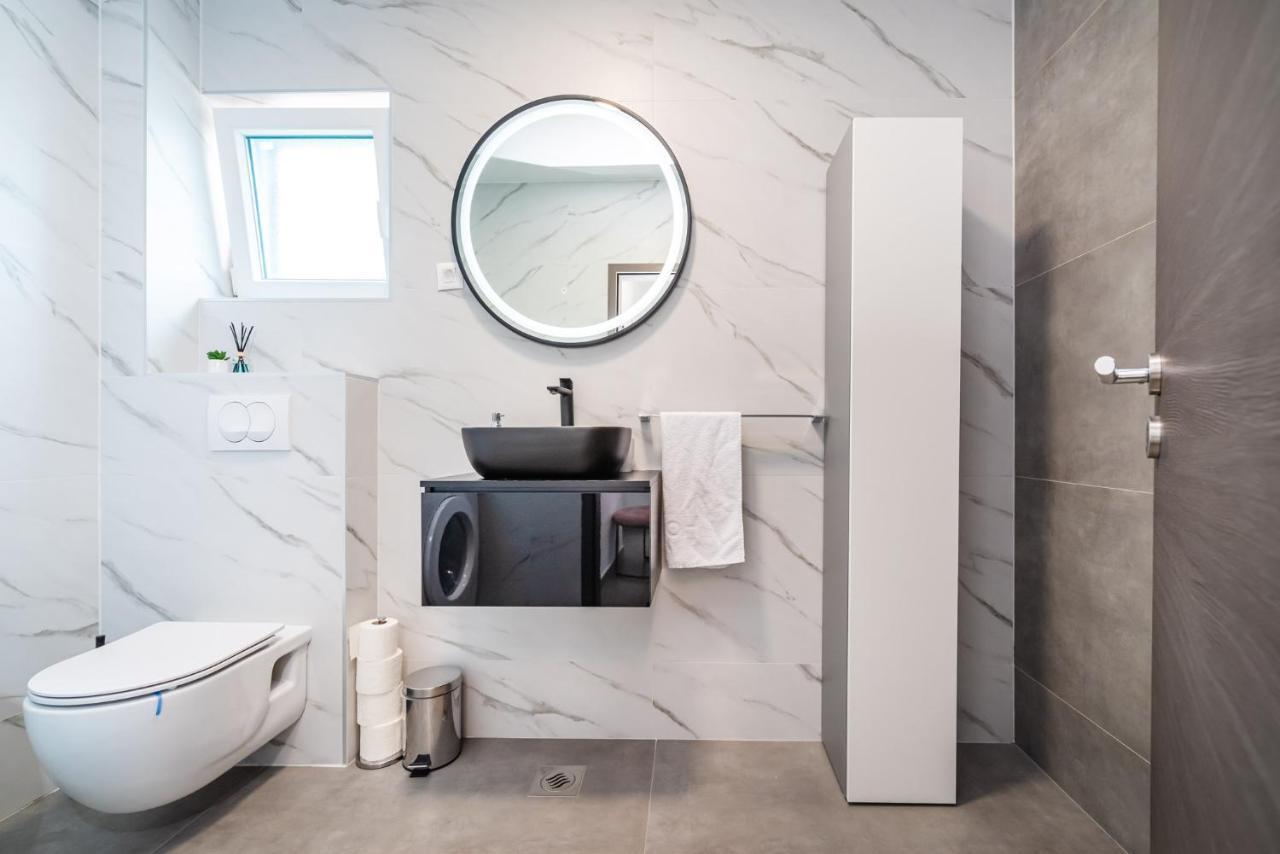 Luxury Villa Noemi Ražanac Kültér fotó