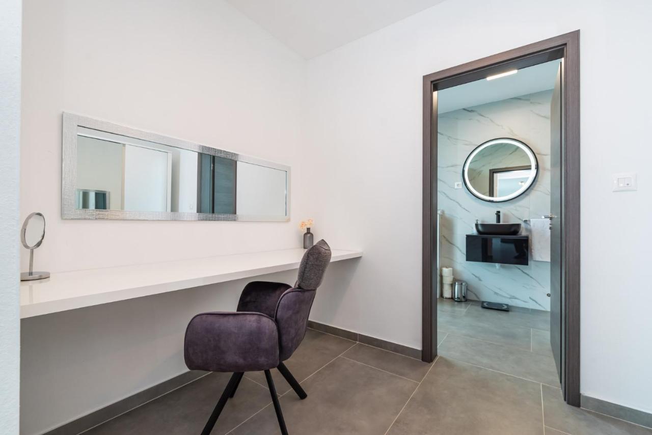 Luxury Villa Noemi Ražanac Kültér fotó