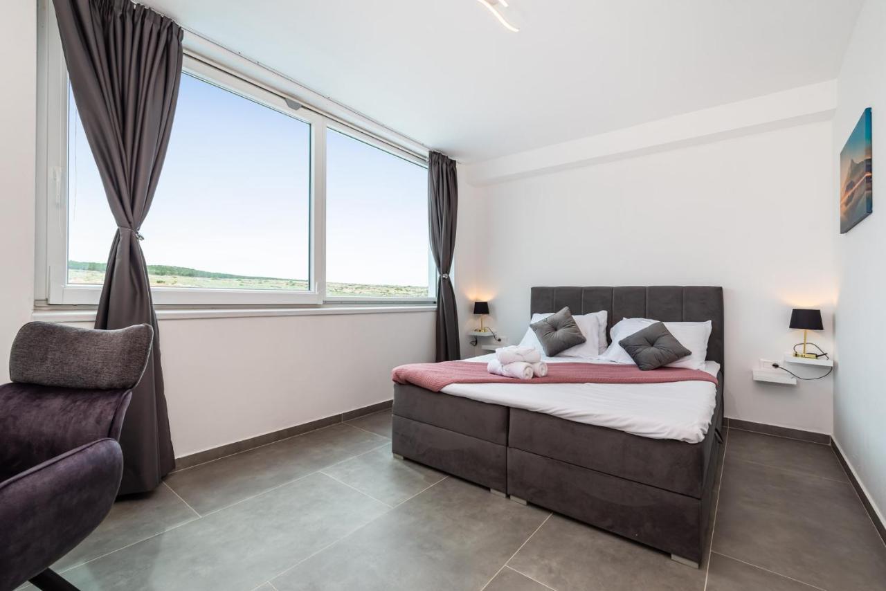 Luxury Villa Noemi Ražanac Kültér fotó