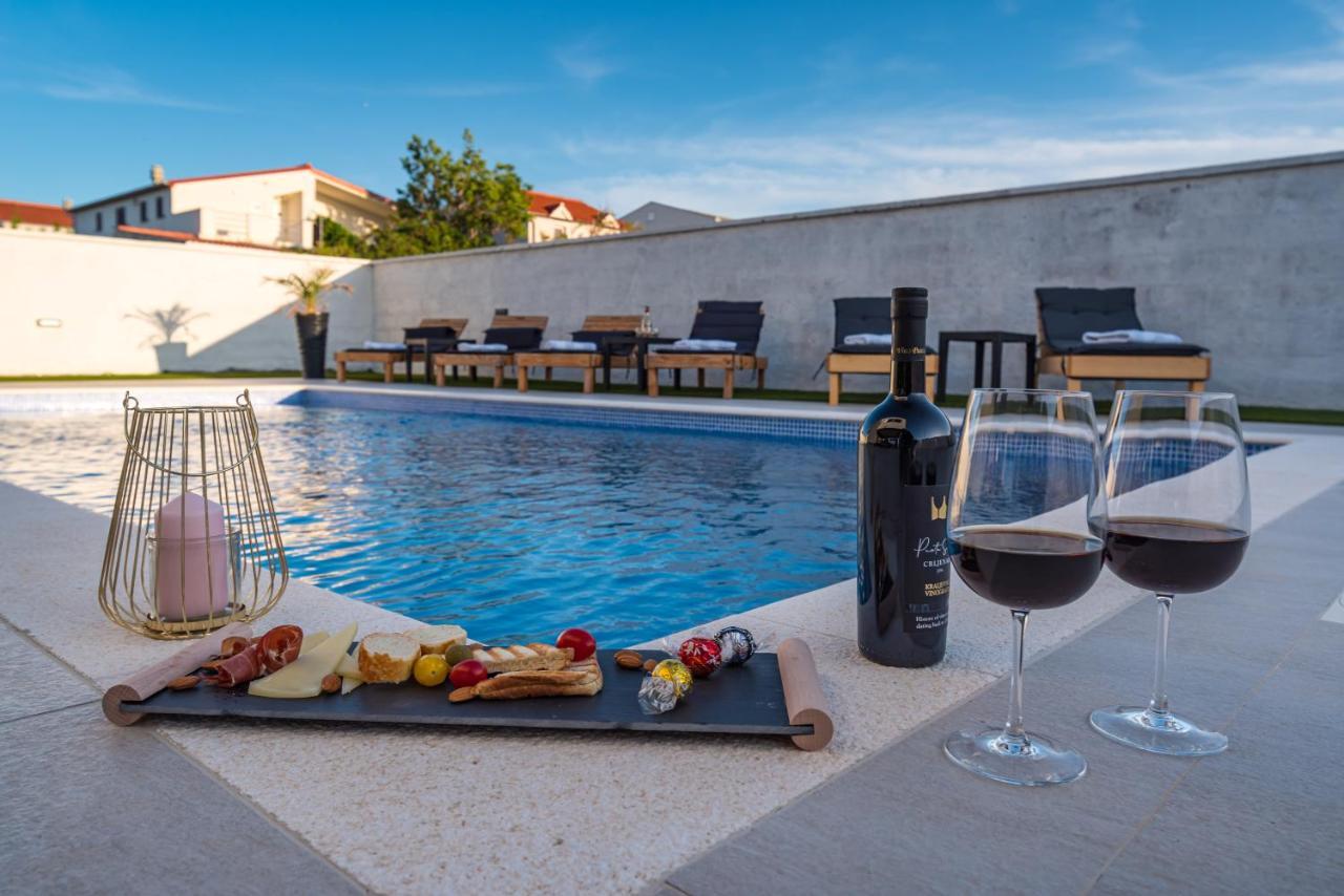 Luxury Villa Noemi Ražanac Kültér fotó