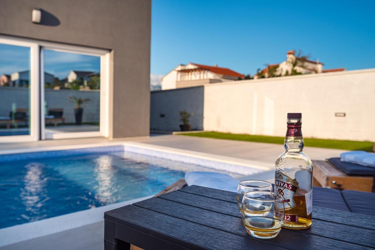 Luxury Villa Noemi Ražanac Kültér fotó