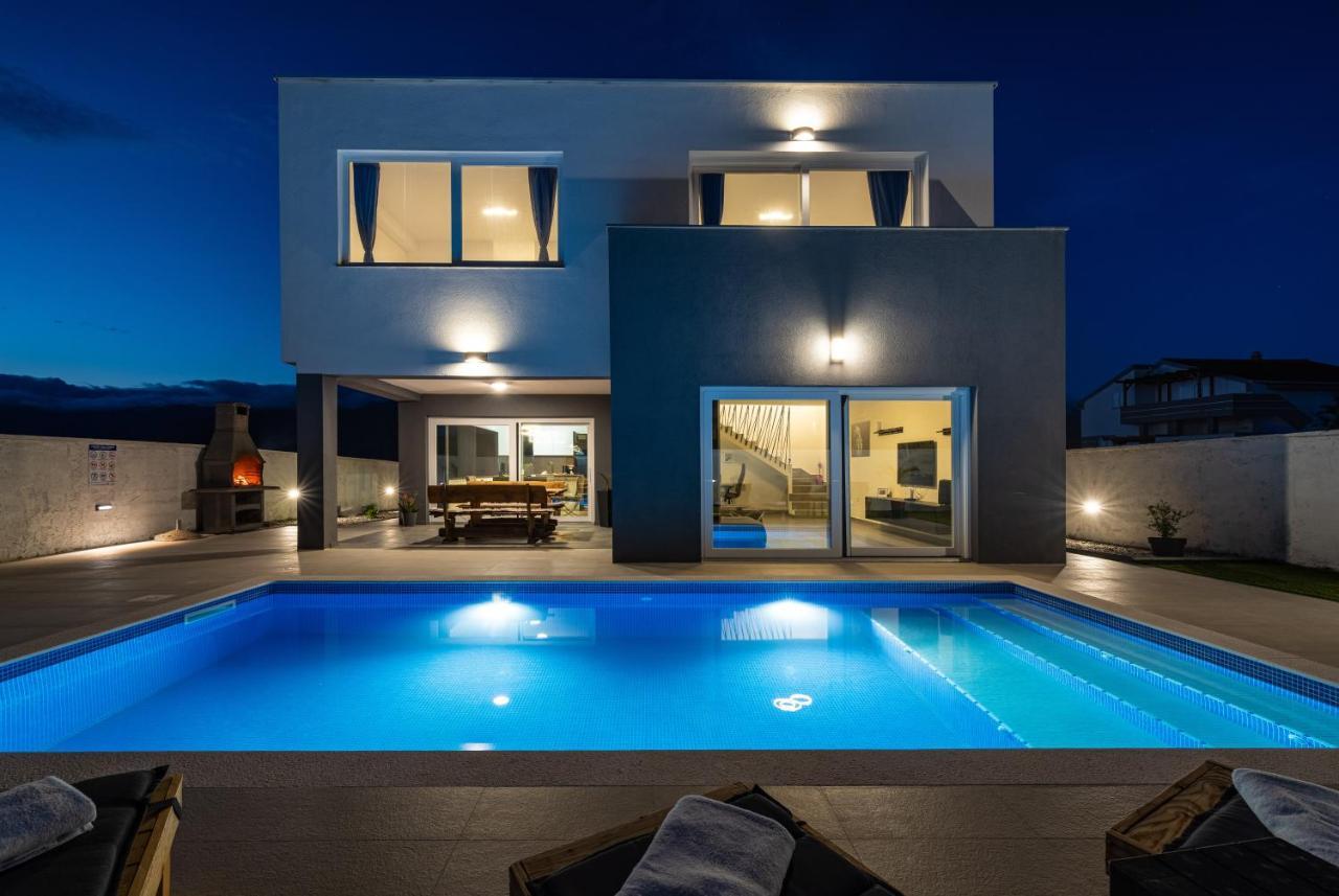 Luxury Villa Noemi Ražanac Kültér fotó